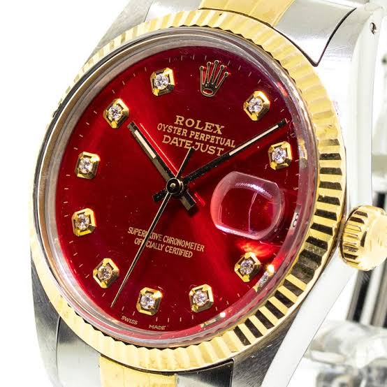 Stylish Luxury Mens Watch with red dial